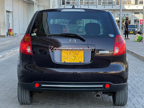 2011 Mazda Verisa Purple - 3/6