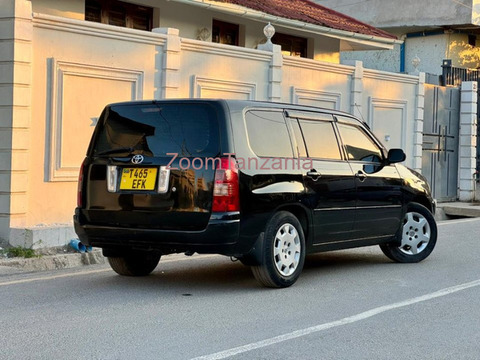 2008 Toyota Succeed Van Black - 3/6