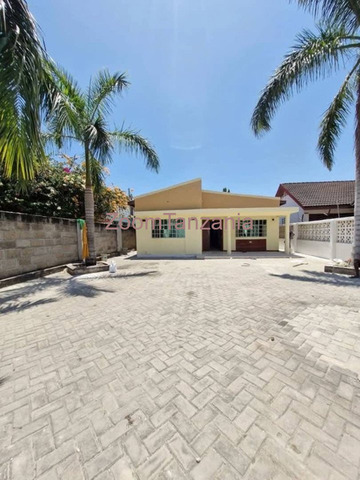 3 Bedrooms Houses For Rent in Mikocheni Dar es Salaam - 1/6