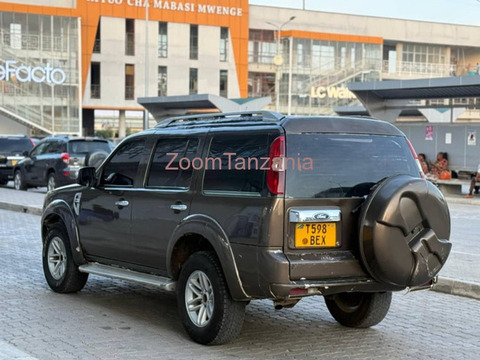 2009 Ford Everest Gray - 3/6