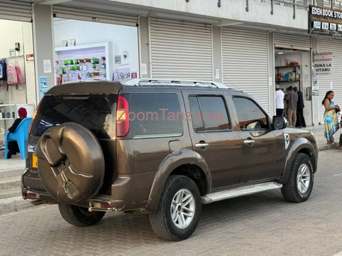 2009 Ford Everest Gray - 4/6