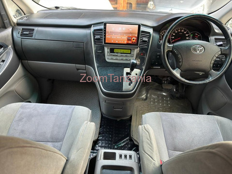 2005 Toyota Alphard Gold - 3/6
