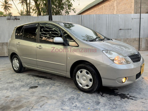 Toyota Corolla Spacio 2004 Gold - 6/6