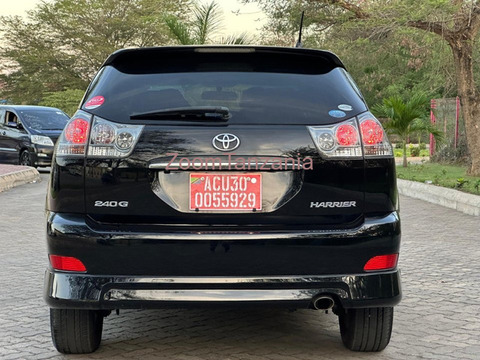 2007 Toyota Harrier Black - 3/5