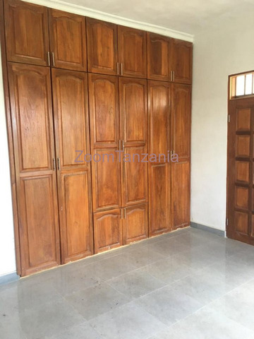 4 Bedrooms House For Rent in Njiro Kikwakwalu B Arusha - 2/6