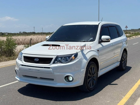 2008 Subaru Forester White - 1/6