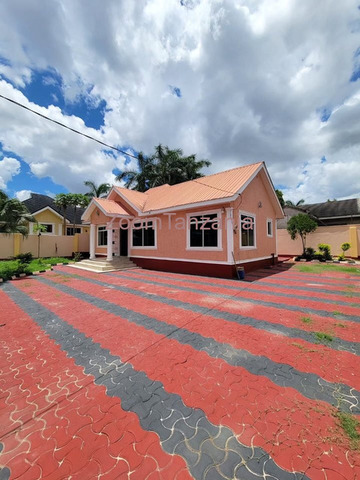 Nyumba ya Vyumba 3 Inauzwa Kinyerezi Shule Dar es Salaam - 1/6