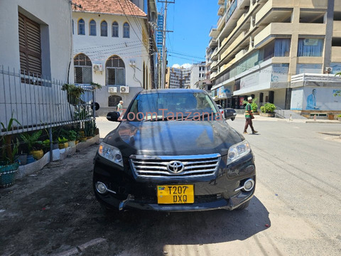 2011 Toyota Vanguard Black - 2/6