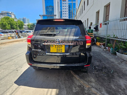 2011 Toyota Vanguard Black - 6/6