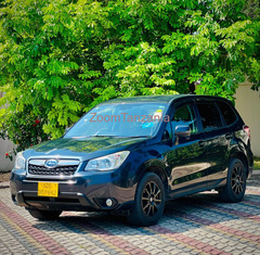 Subaru Forester 2015 Nyeusi