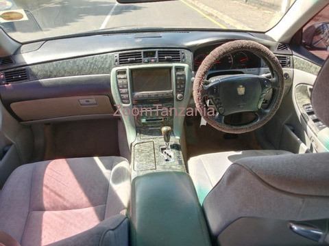 2006 Toyota Crown Blue - 2/6