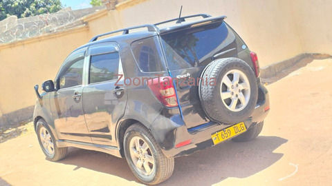 2007 Toyota Rush Black - 2/3