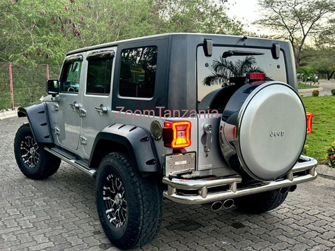 Jeep Wrangler 2010 Gray - 4/6
