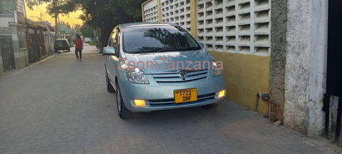 2004 Toyota Corolla Spacio Blue - 4/6