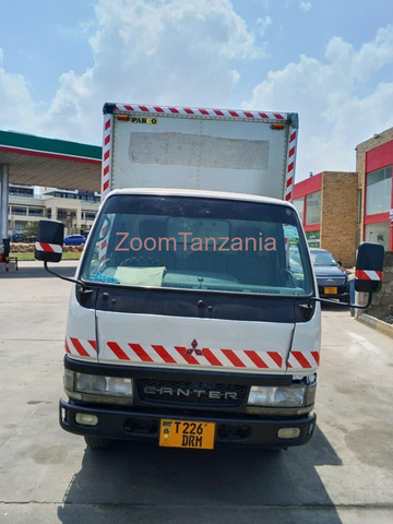 2002 Mitsubishi Fuso Canter White - 4/6