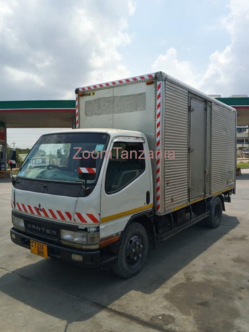 2002 Mitsubishi Fuso Canter White - 5/6