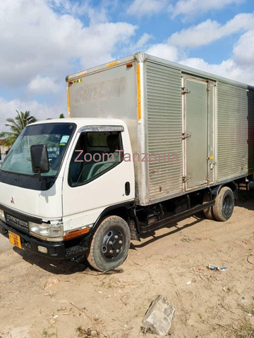 2002 Mitsubishi Fuso Canter White - 6/6
