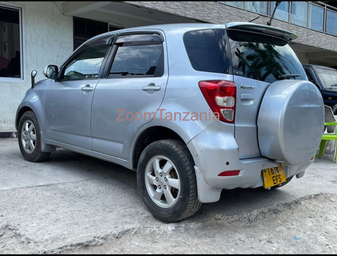 Toyota Rush 2007 Silver - 3/3