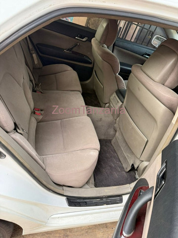 Toyota Mark X 2006 Nyeupe - 4/6