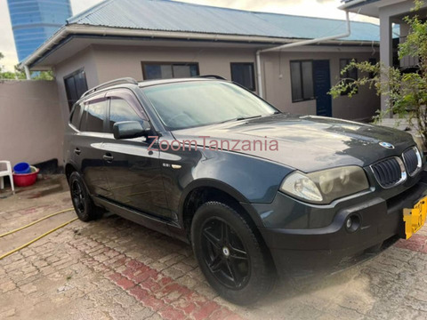 2006 BMW X3 Nyeusi - 1/6