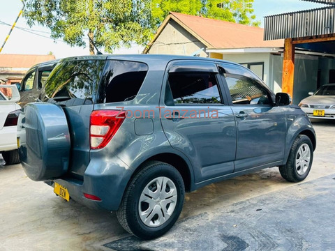 Toyota Rush 2006 Gray - 2/6