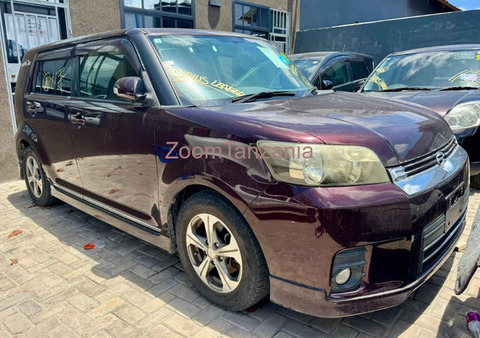 Toyota Corolla Rumion 2009 Nyeusi - 4/6