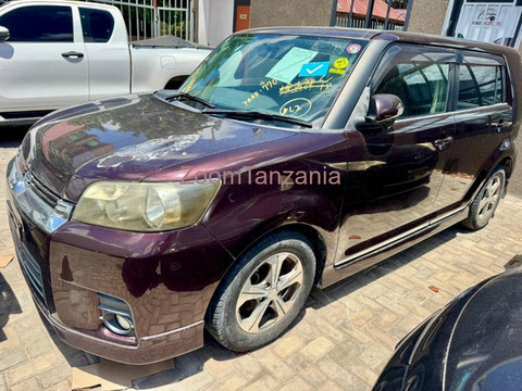 Toyota Corolla Rumion 2009 Nyeusi - 5/6