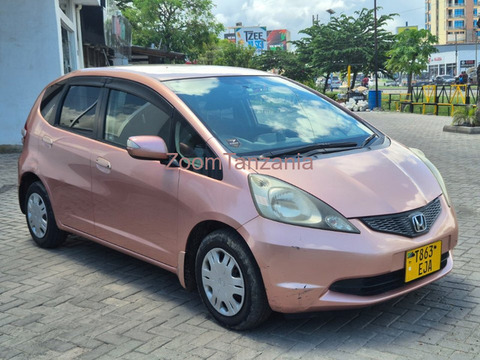 2008 Honda Fit Purple - 1/4