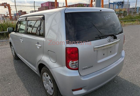 2009 Toyota Corolla Rumion Silver - 4/6