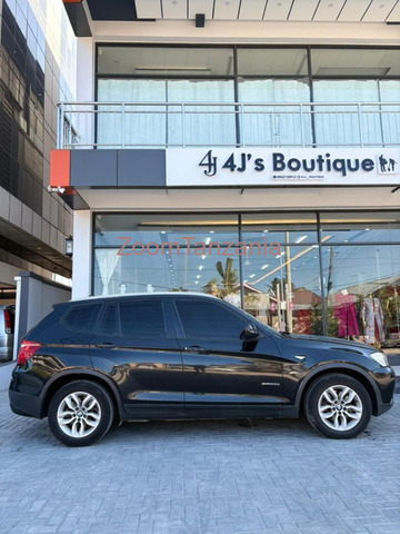 BMW X3 2014 Nyeusi - 2/5