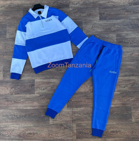 A Set of Sweatpants and Sweàter - 3/6