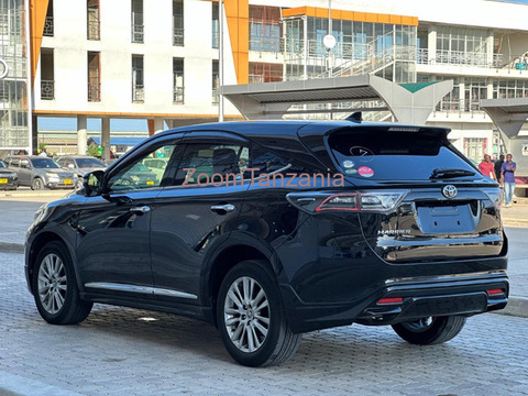 Toyota Harrier 2015 Black - 6/6