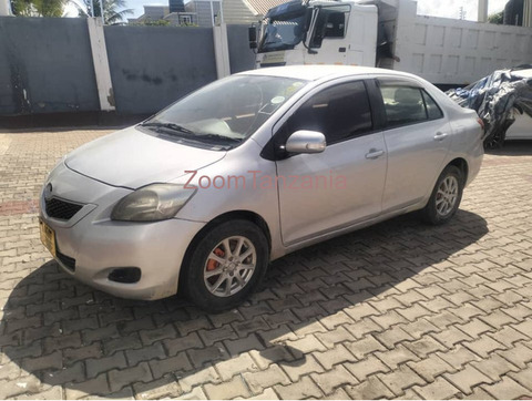 2006 Toyota Belta Gold - 3/5