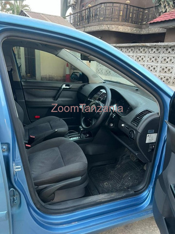 2006 Volkswagen Polo Blue - 3/4