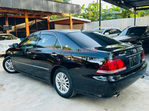 2006 Toyota Crown Athlete Black - 6/6