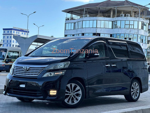 2010 Toyota Vellfire Nyeusi - 6/6