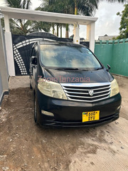 2006 Toyota Alphard Nyeusi