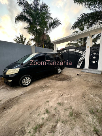 2006 Toyota Alphard Nyeusi - 3/6