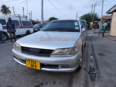 2001 Toyota Carina Silver - 4/6