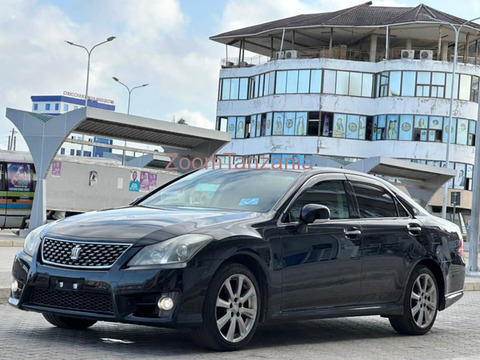 2009 Toyota Crown Athlete Black - 4/6