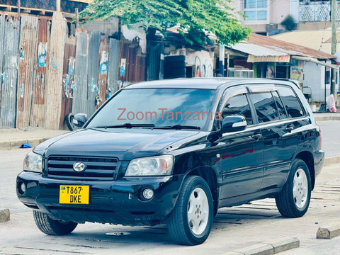 2004 Toyota Kluger Black - 3/6