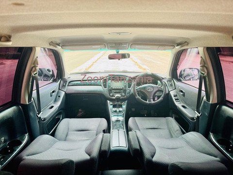 2004 Toyota Kluger Black - 6/6