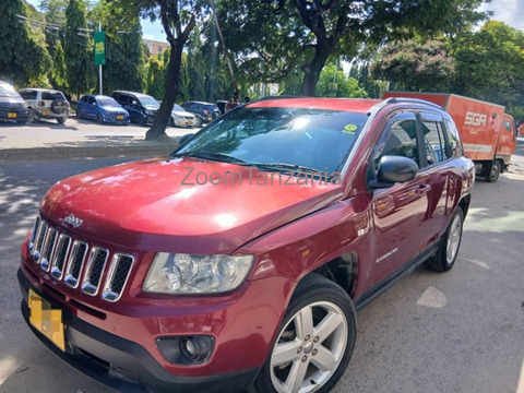 2014 Jeep Nyekundu - 1/6