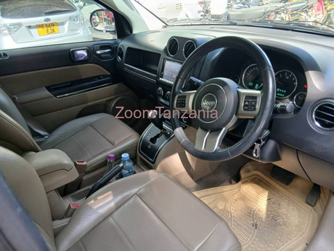 2014 Jeep Nyekundu - 2/6