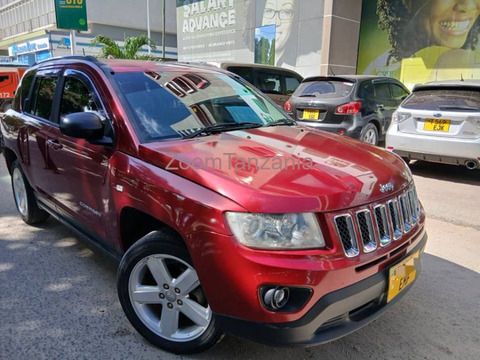 2014 Jeep Nyekundu - 4/6