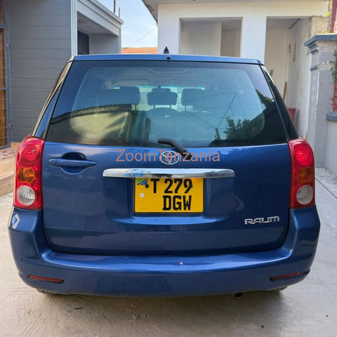 Toyota Raum 2005 Bluu Inauzwa - 6/6