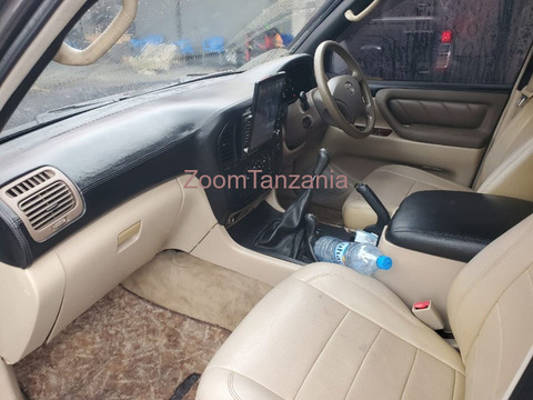 2002 Toyota Land Cruiser Gray for Sale - 6/6