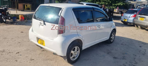 2005 Toyota Passo 200T - 3/5