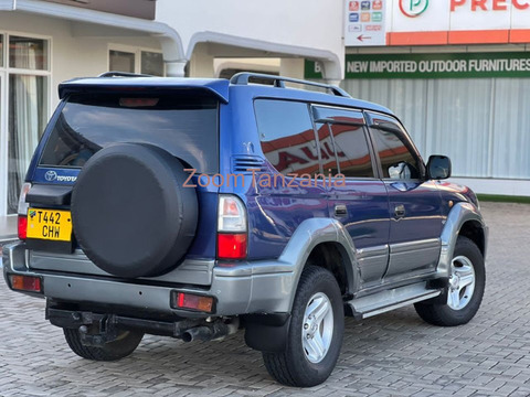 2003 Toyota Land Cruiser Prado Blue - 5/6