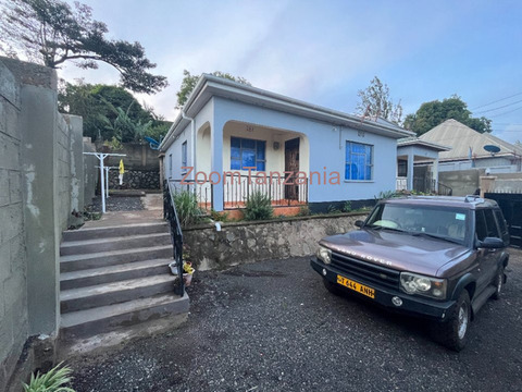 Fully Furnished 4-Bedroom House for Rent in Moshono, Arusha - 2/6